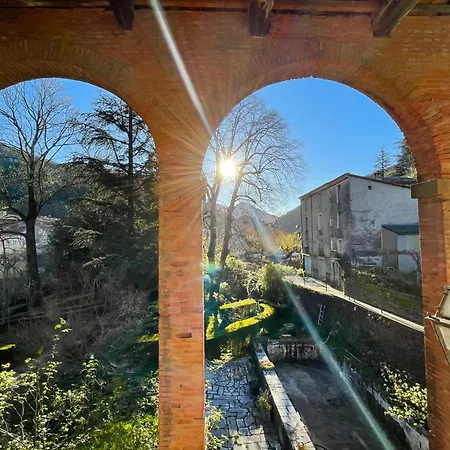 Πανσιόν Les Arches Hors Du Temps A Val D'aigoual *